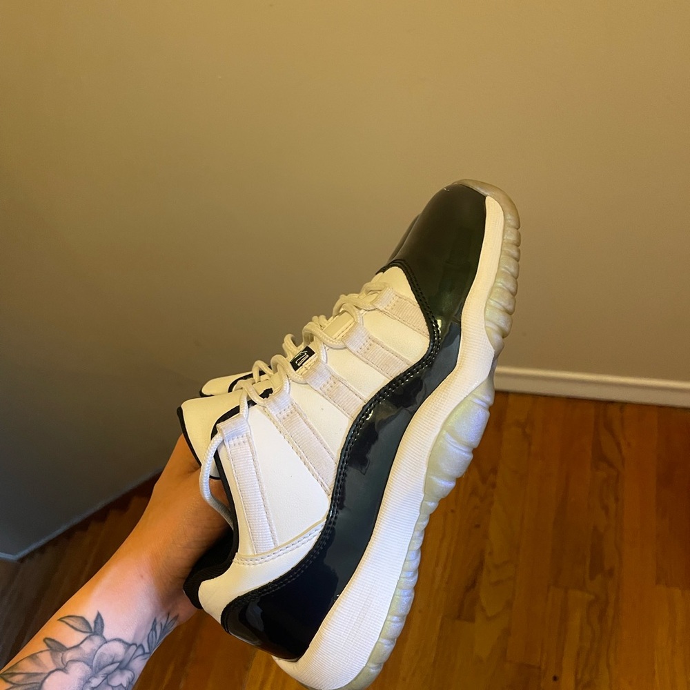 Jordan 11 Retro Low size 4.5